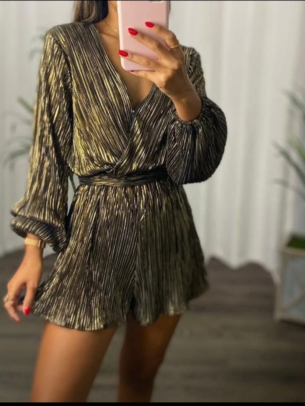 She + Sky Black Romper Gold Metallic V Neck Long Sleeve‎  Size M Medium